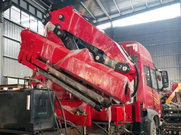knuckle boom crane