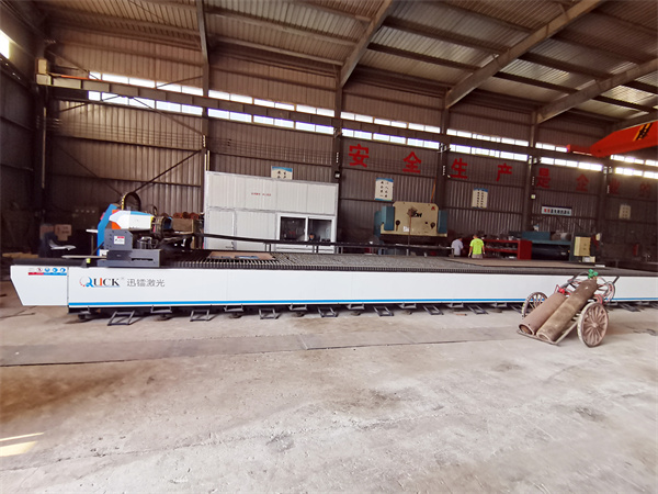 Laser blanking machine